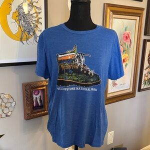Blue Yellowstone National Park Graphic T-Shirt M Granola Girl Tee